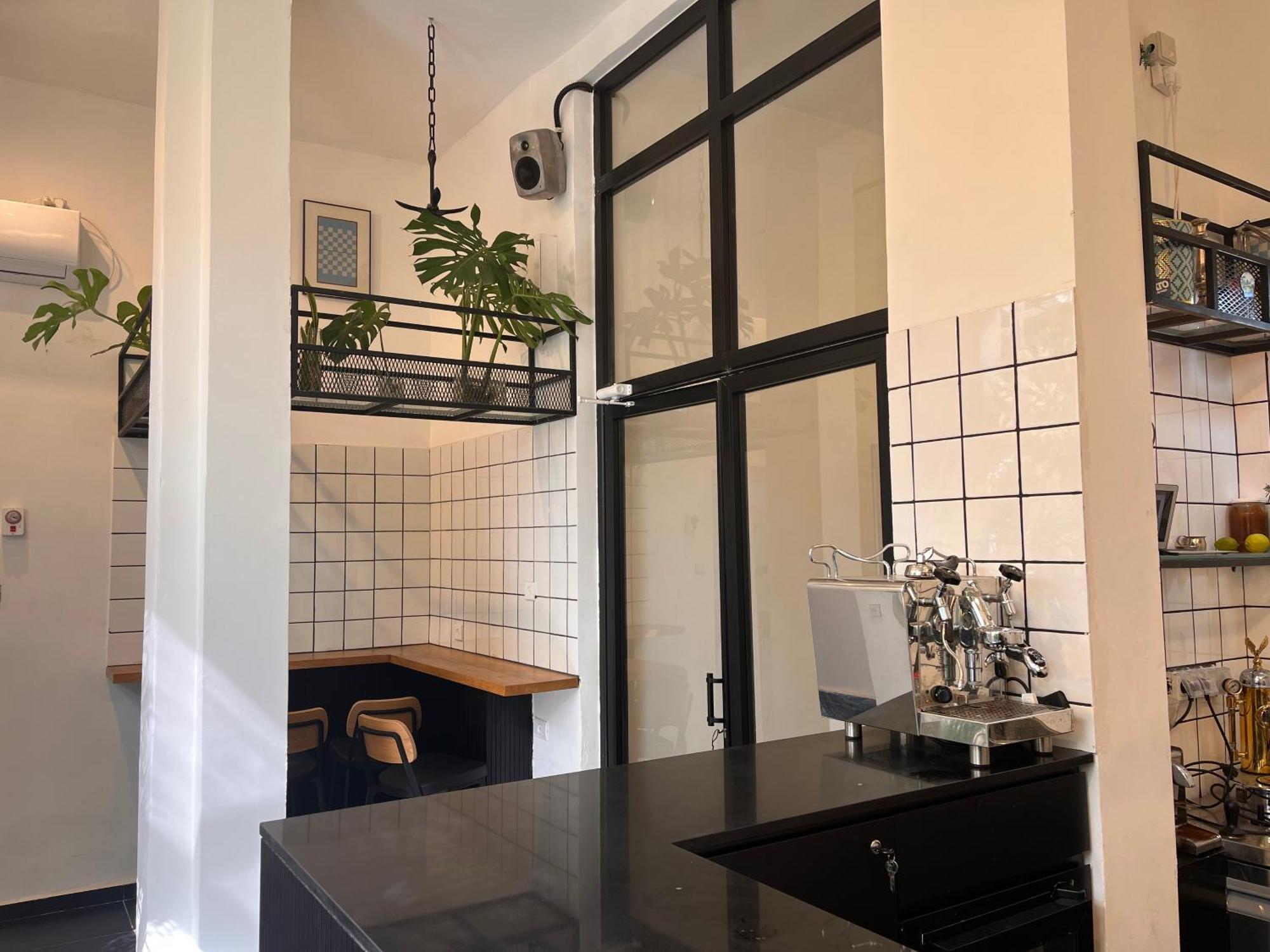 Yona 8 Bed & Breakfast Tel Aviv Exterior photo